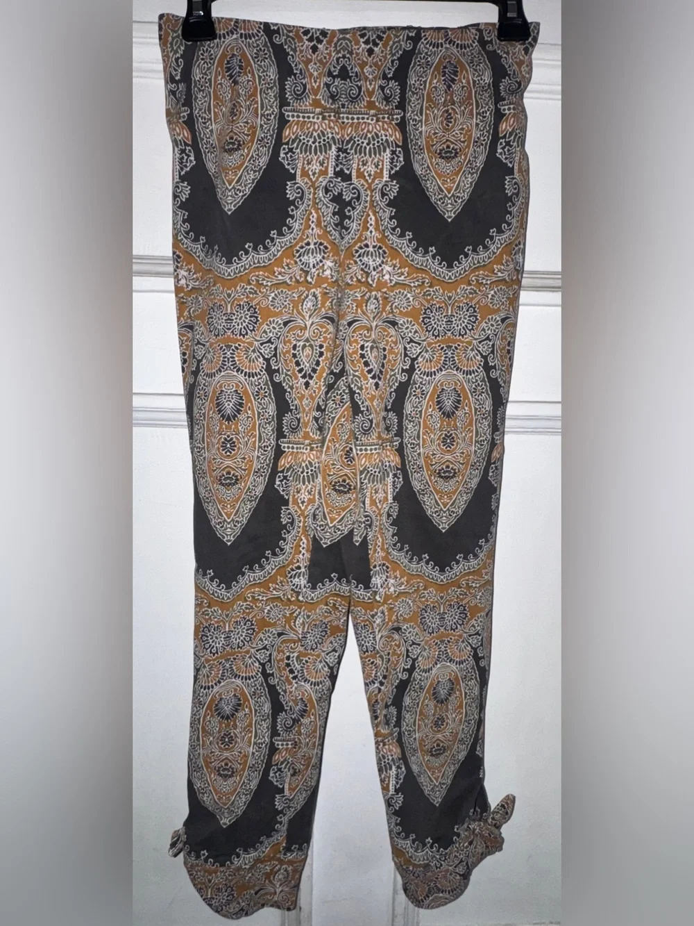 Free People Gray and Tan Paisley Cropped Pants with Bow Hem